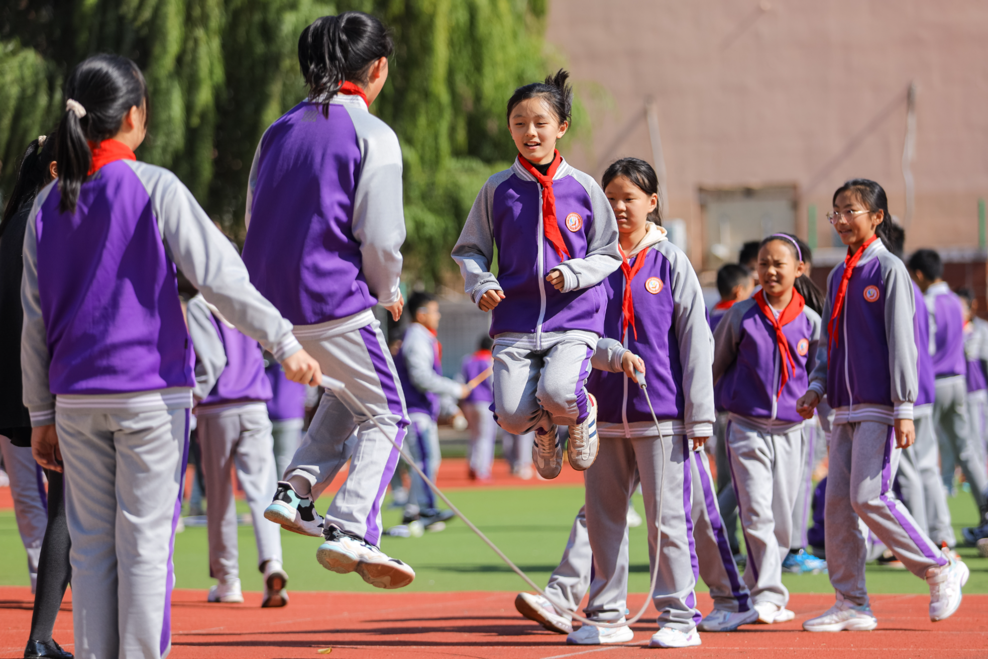 15分鐘趣味課間 助力學生健康成長